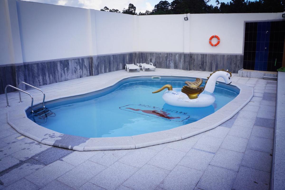 Casinha das Bonecas - Casa com Piscina Privada - Housity