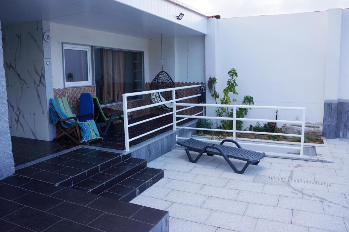 Casinha das Bonecas - Casa com Piscina Privada - Housity