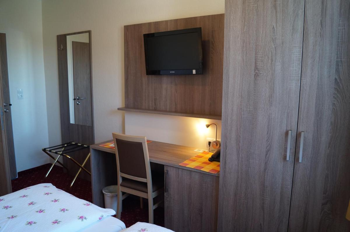 Hotel Neuses - Housity