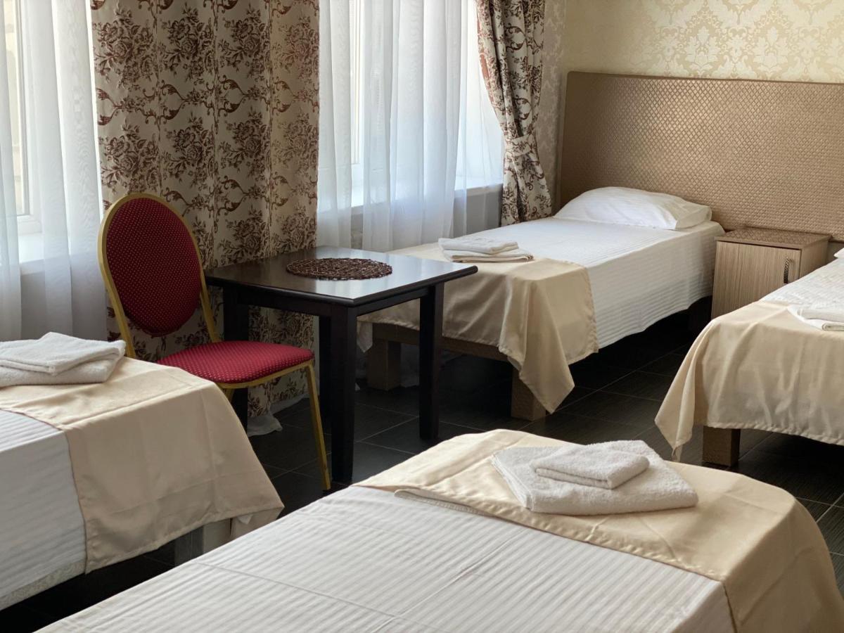 Петров Двор - Housity