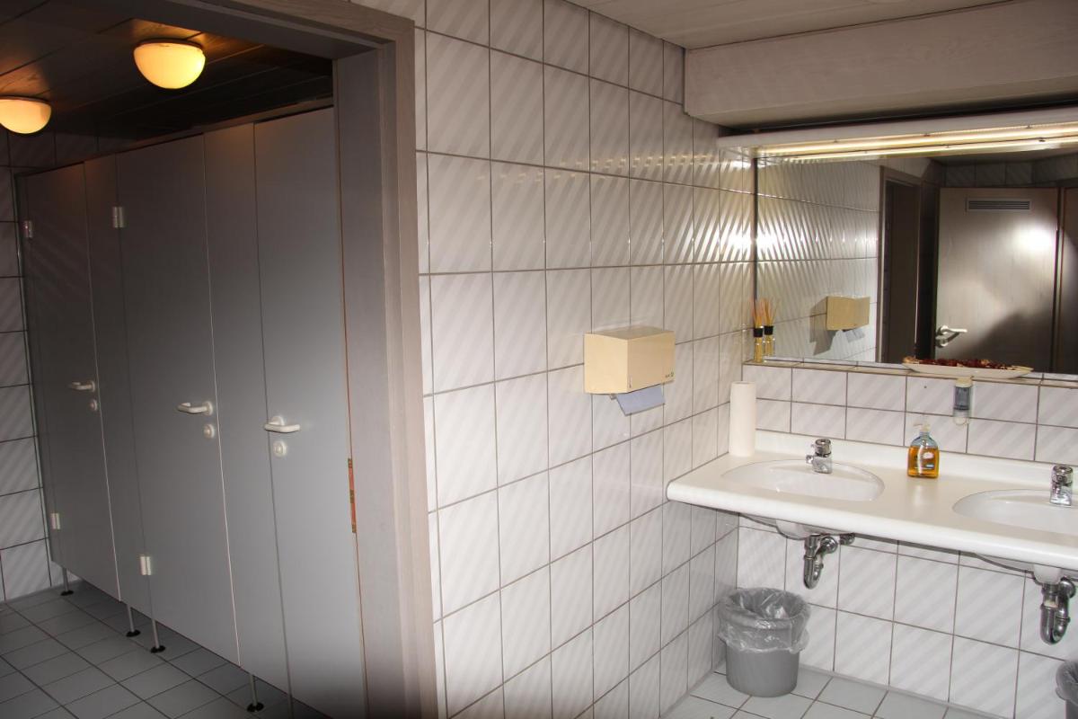 Hotel am Schloss Neuenstein - Housity