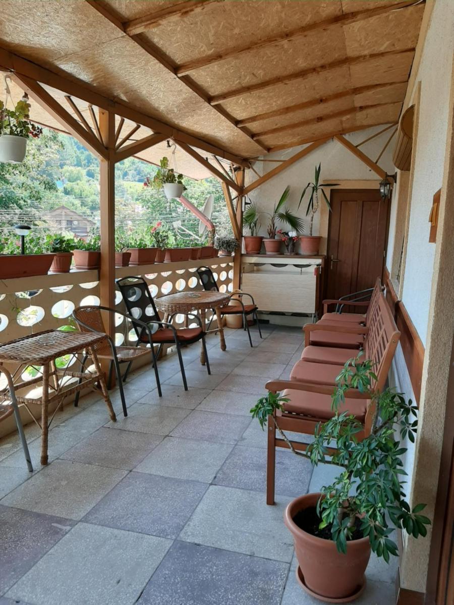 MON AMI - Housity