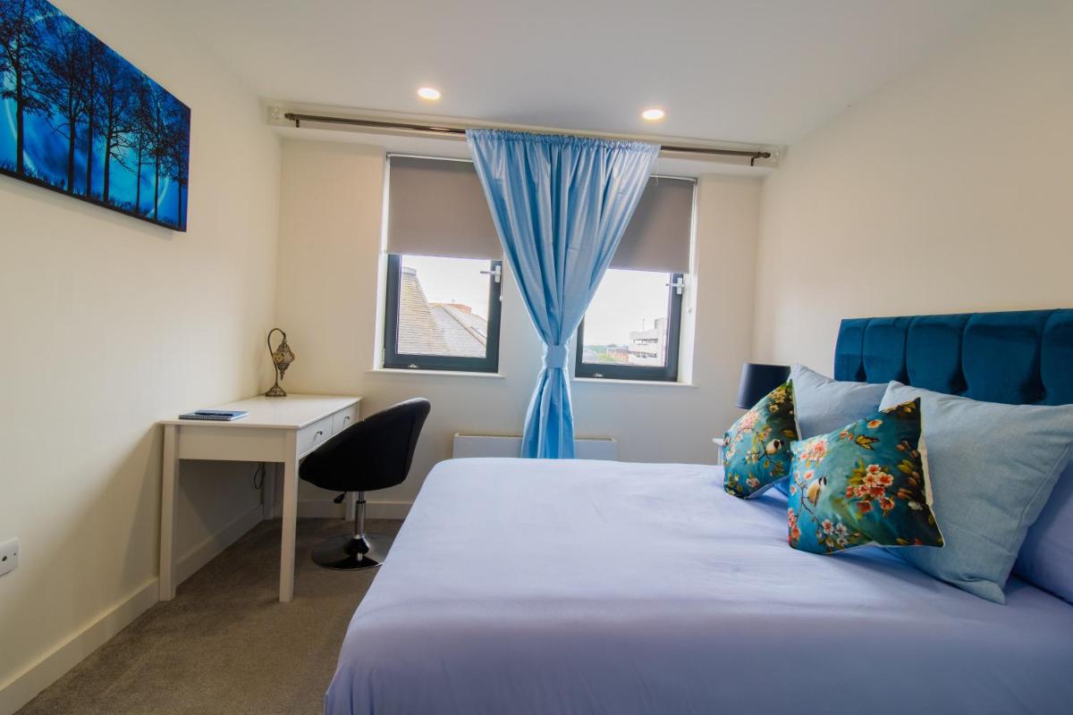 Virexxa Bedford Centre - Supreme Suite - 2Bed Flat with Free Parking & Gym - Housity