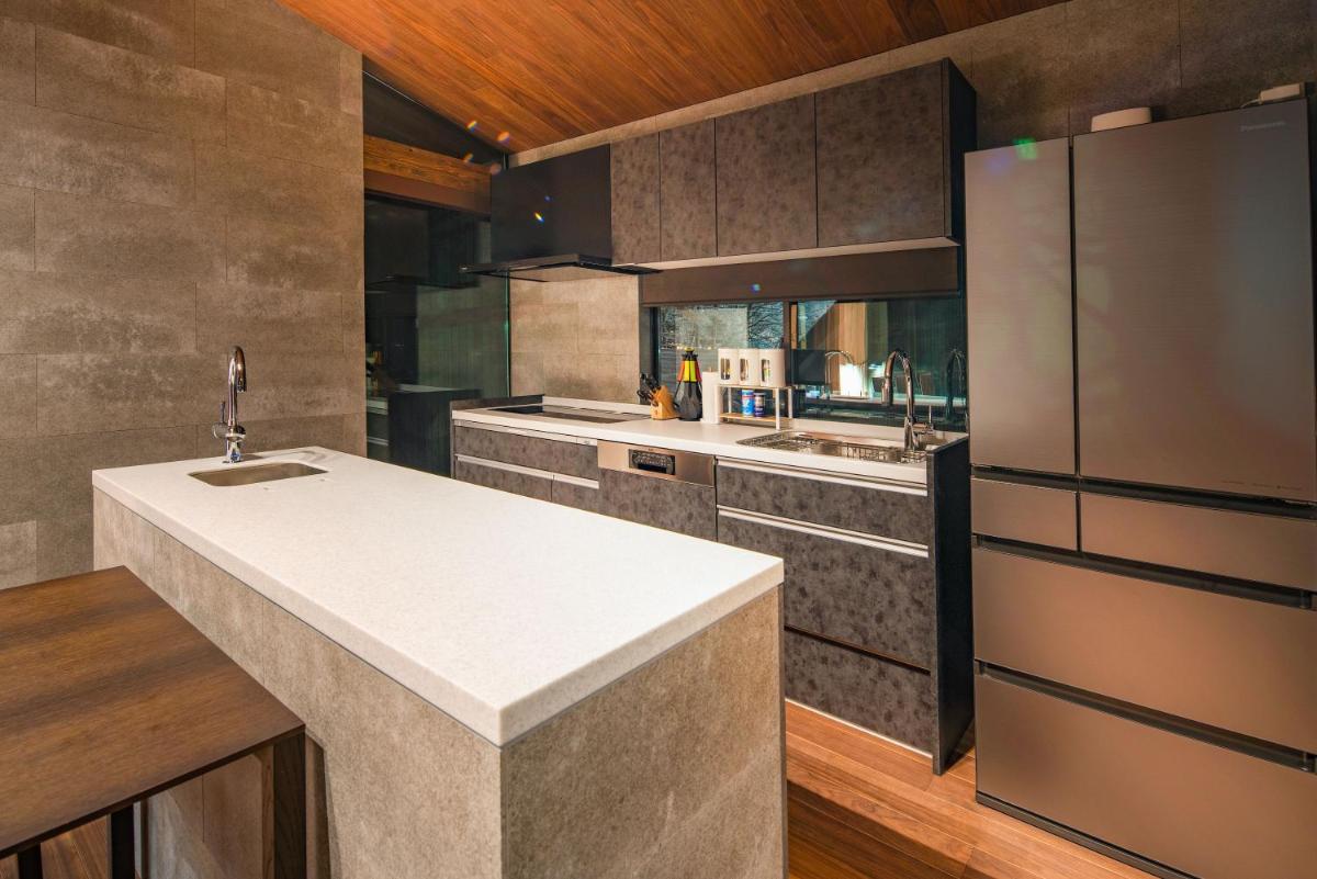 Gravity by The Hakuba Collection - Housity