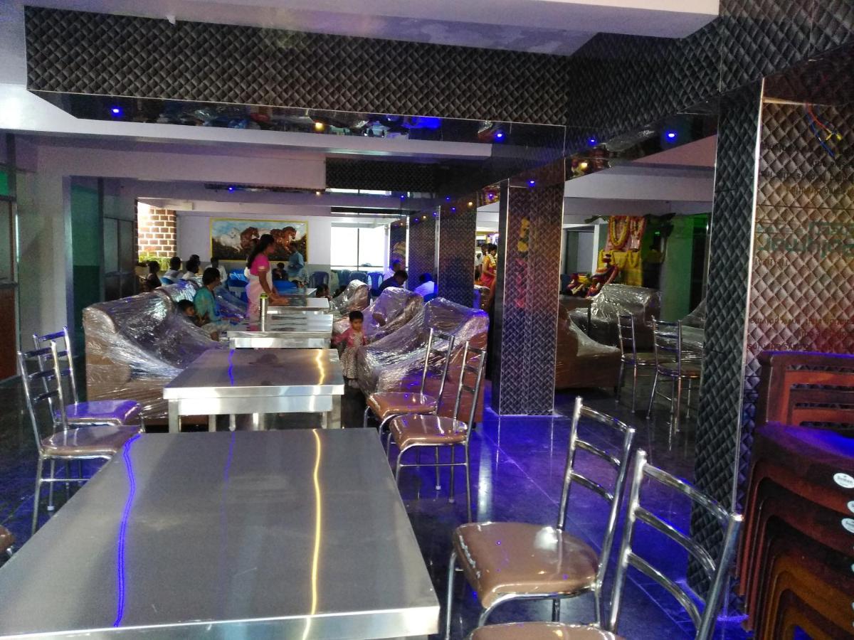 Kempegowda Lodging & Boarding - Housity
