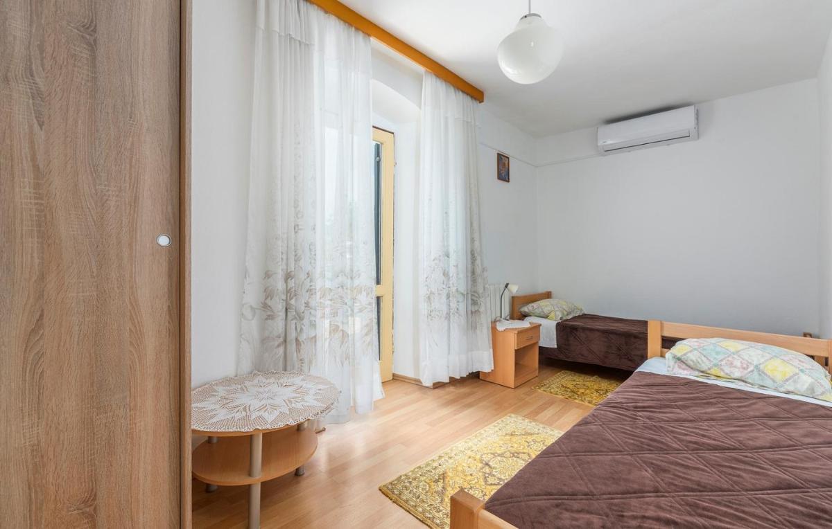 Holiday House Manuel in Tar - Housity
