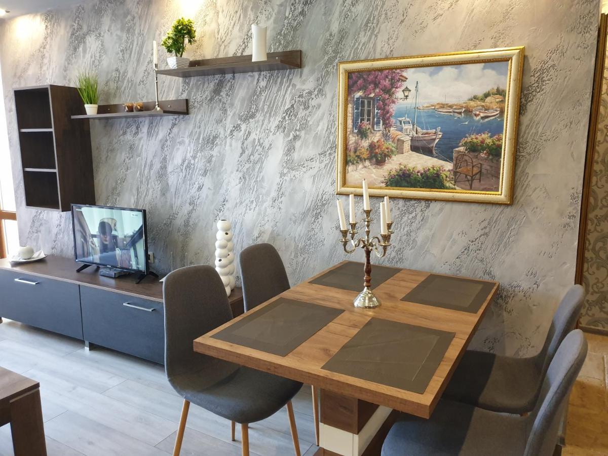 MitProt Panorama Bay 2 luks apartment 102 - Housity