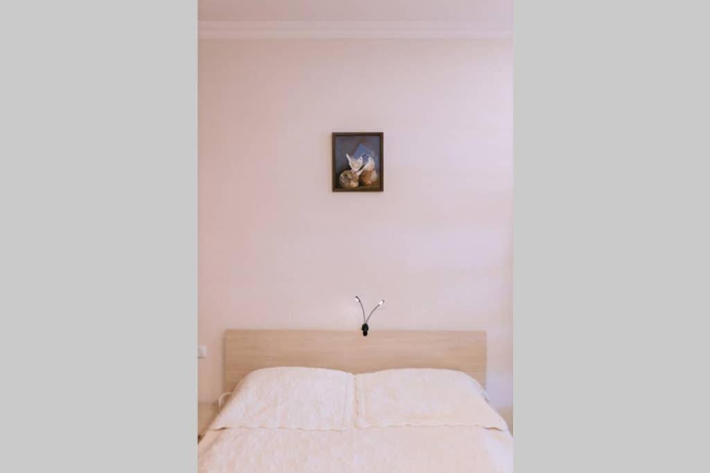New Central Apartment in Gyumri - Housity