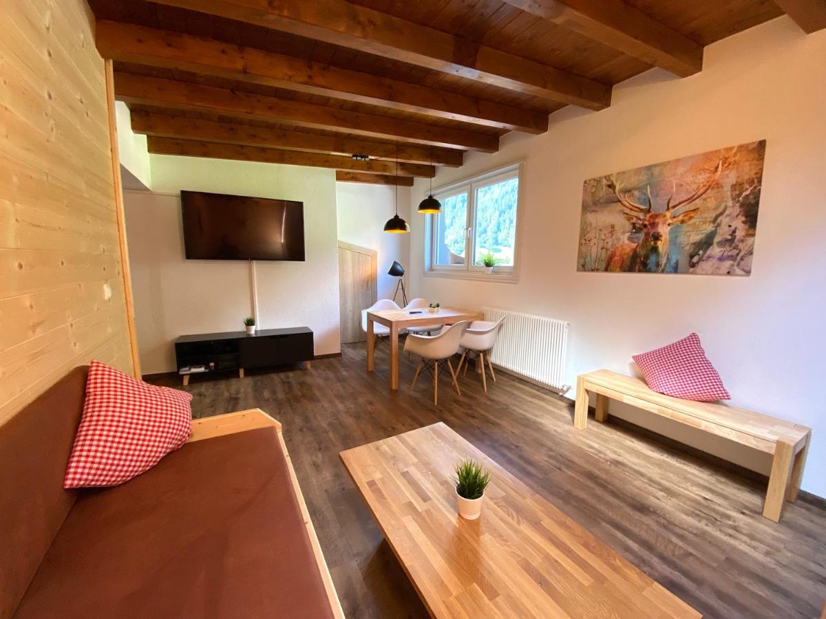 Familien-Apartment mit Balkon und Bergblick - Housity