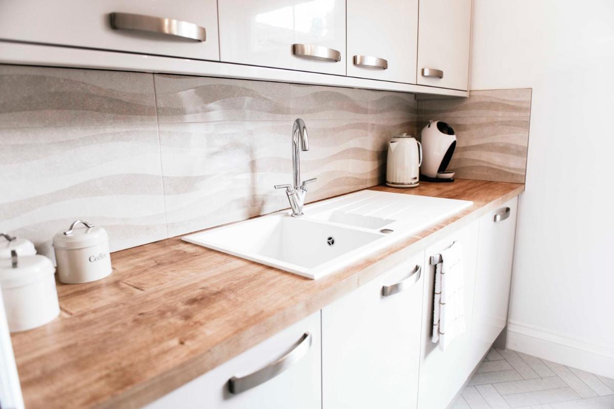 Charles Alexander Short Stay - Lord Street Apartments - Housity