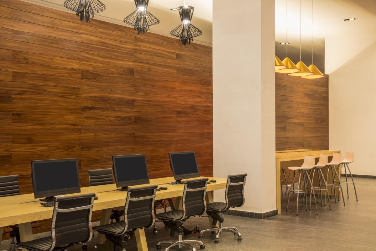 Suitetrails - Fiesta Inn Chihuahua Fashion Mall