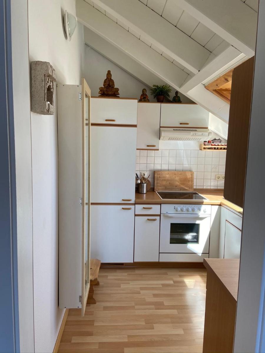 Gemütliche 2 Zimmer Oase mit wunderschöner Aussichten - Housity