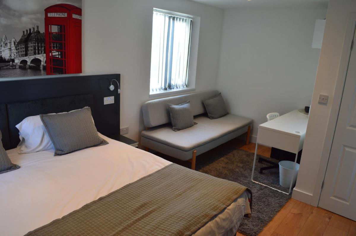 Bell Gate House - Housity