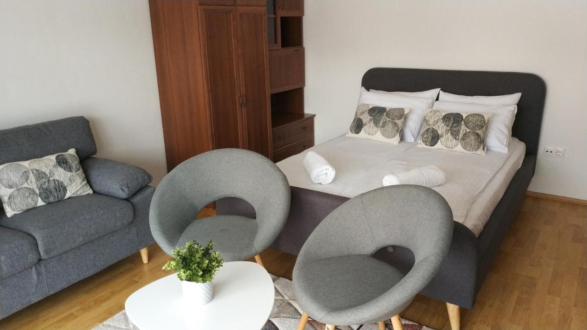 Suitetrails - Stylish and cosy flat with 2 bedrooms with AC