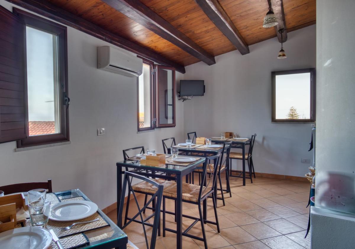 Cefalu in Blu - Housity