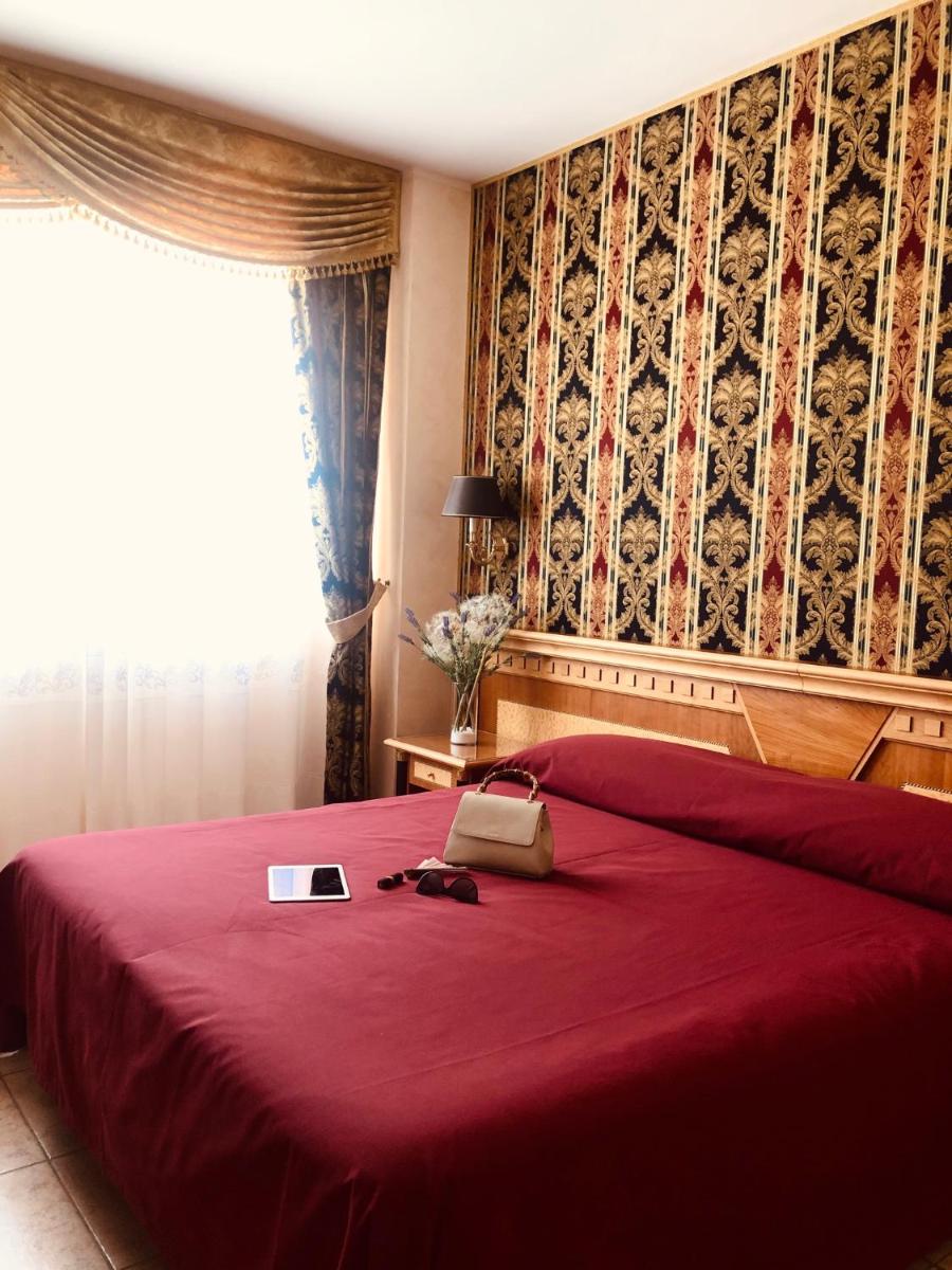 ALI HOTELS - Palace - Housity