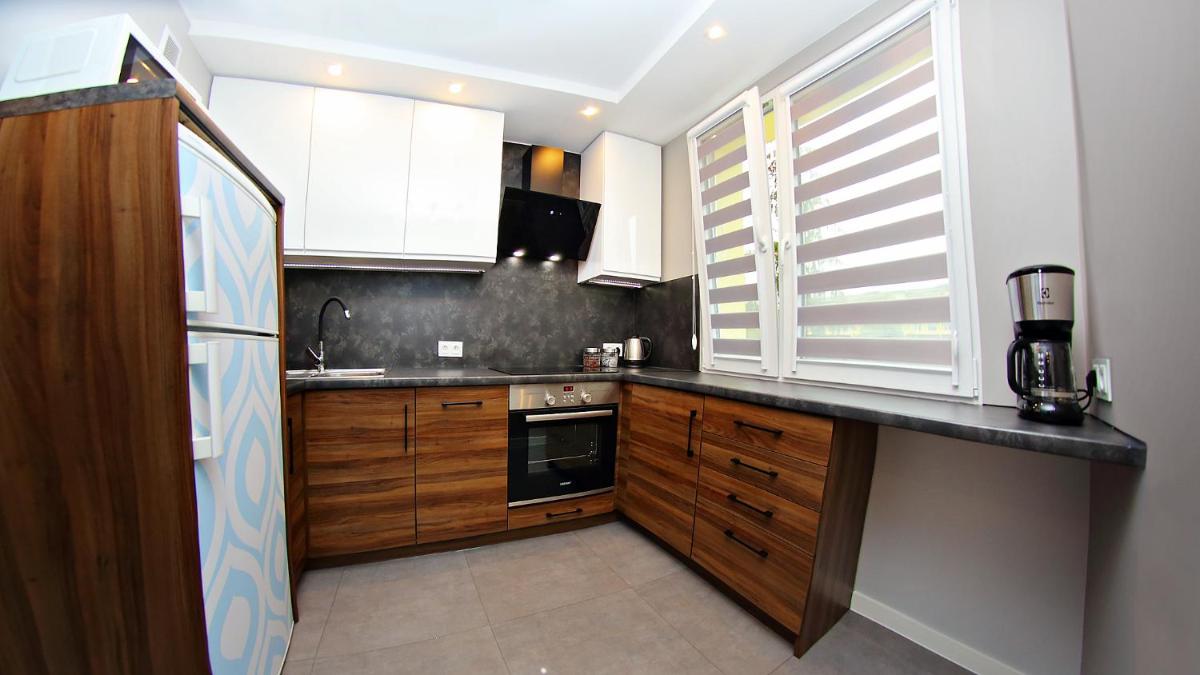 Apartament Słoneczniki Zabobrze - Housity