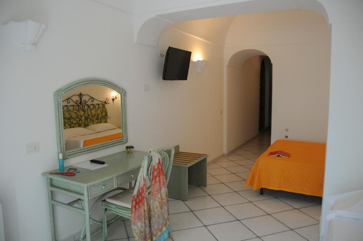 Hotel Dimora Fornillo - Housity