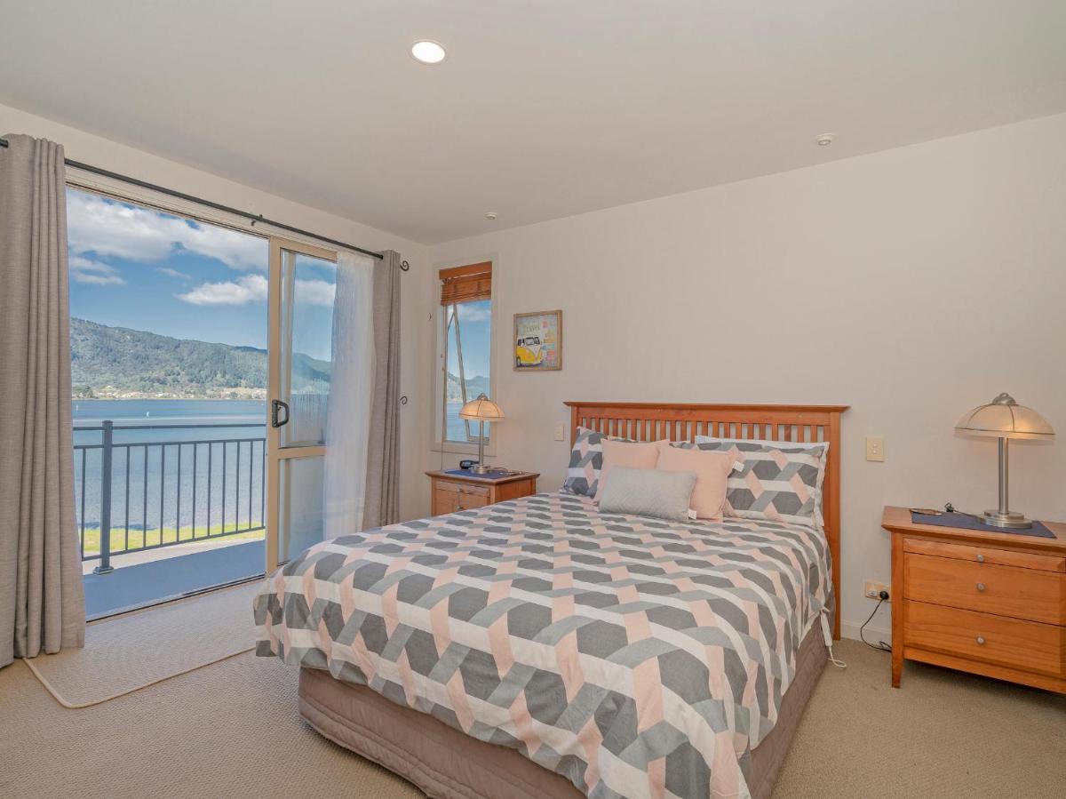Tairua Waterfront Retreat - Tairua Apartment - Housity