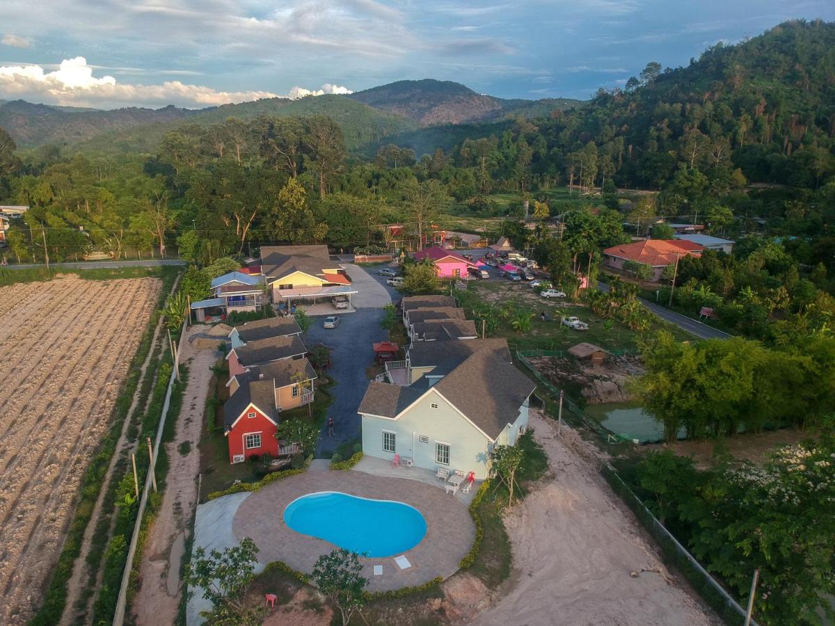 Evie Mae Resort - Housity