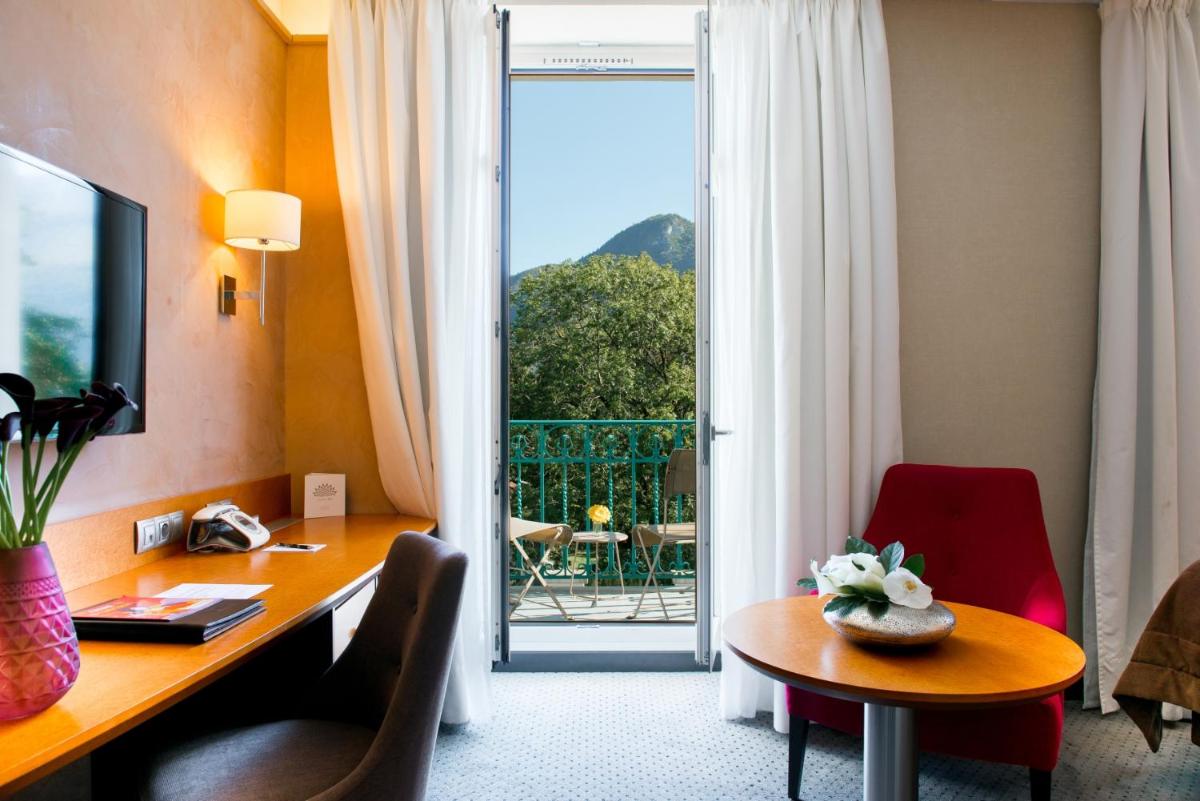 Vue générale sur la montagne ou vue sur la montagne depuis l'hôtel
