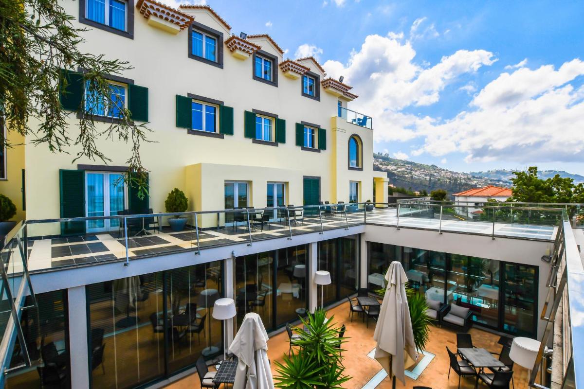 O edifício onde o hotel está situado