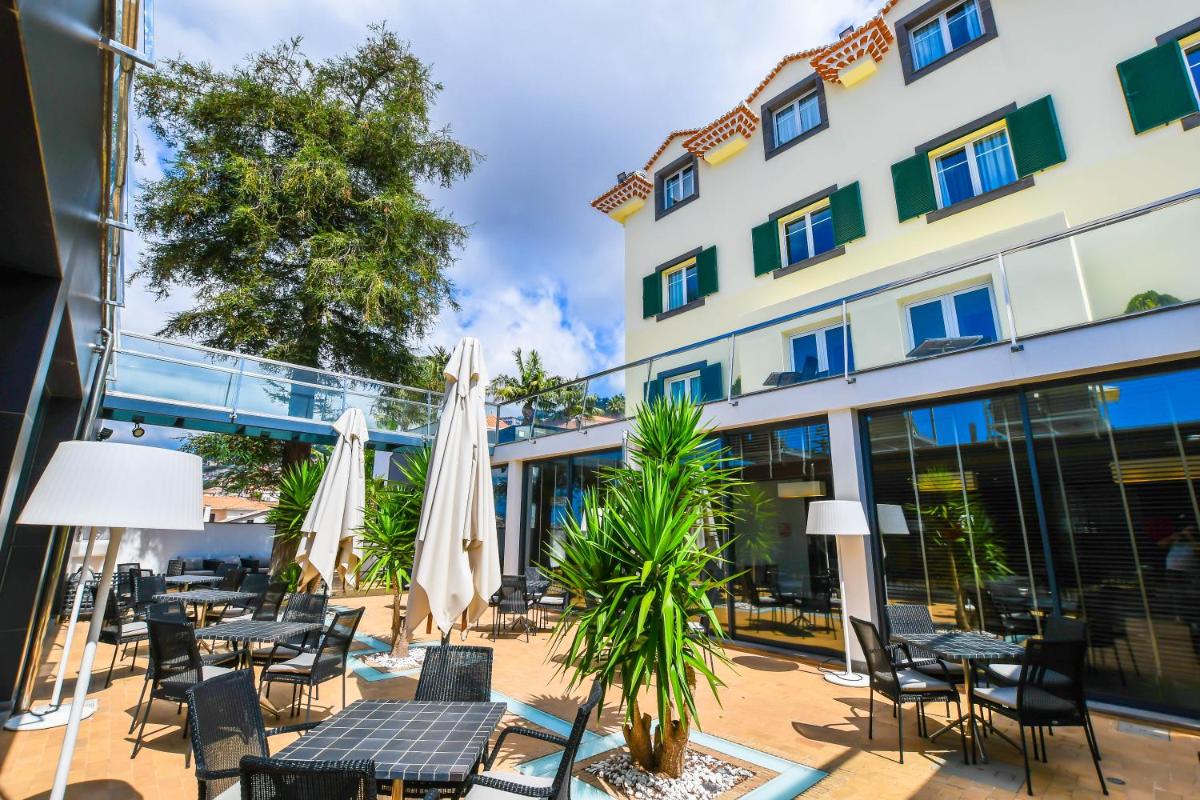 O edifício onde o hotel está situado