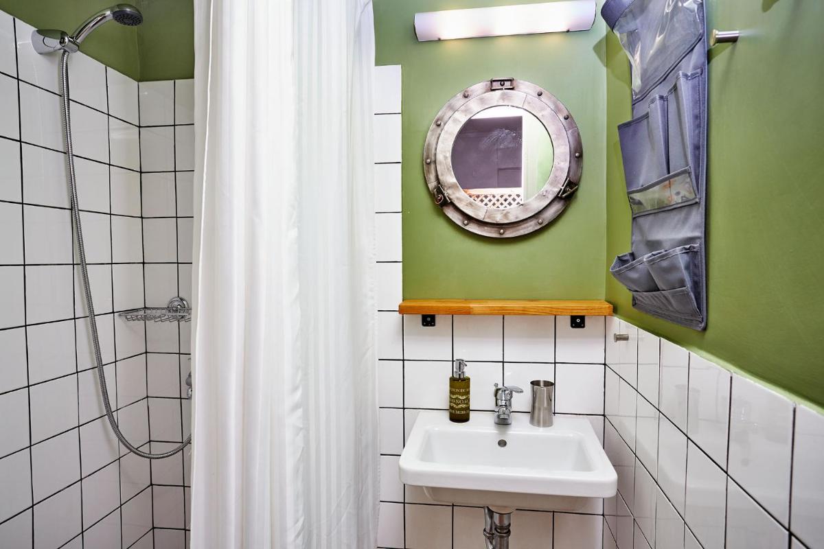 Aris Athens Suites - Housity