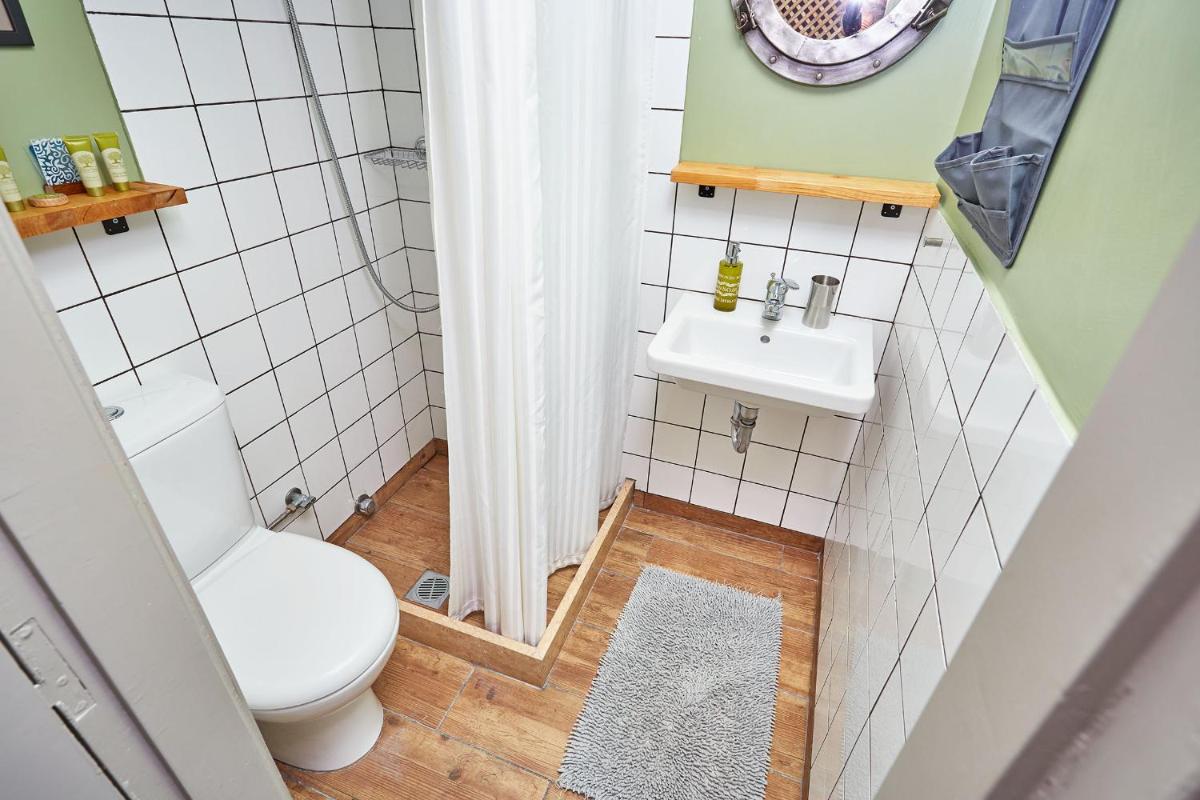 Aris Athens Suites - Housity