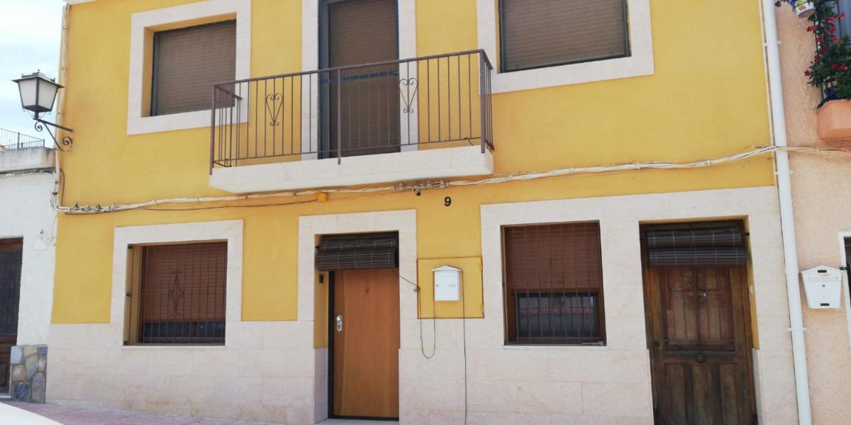 Casa con terraza/Confortable house with terrace - Housity