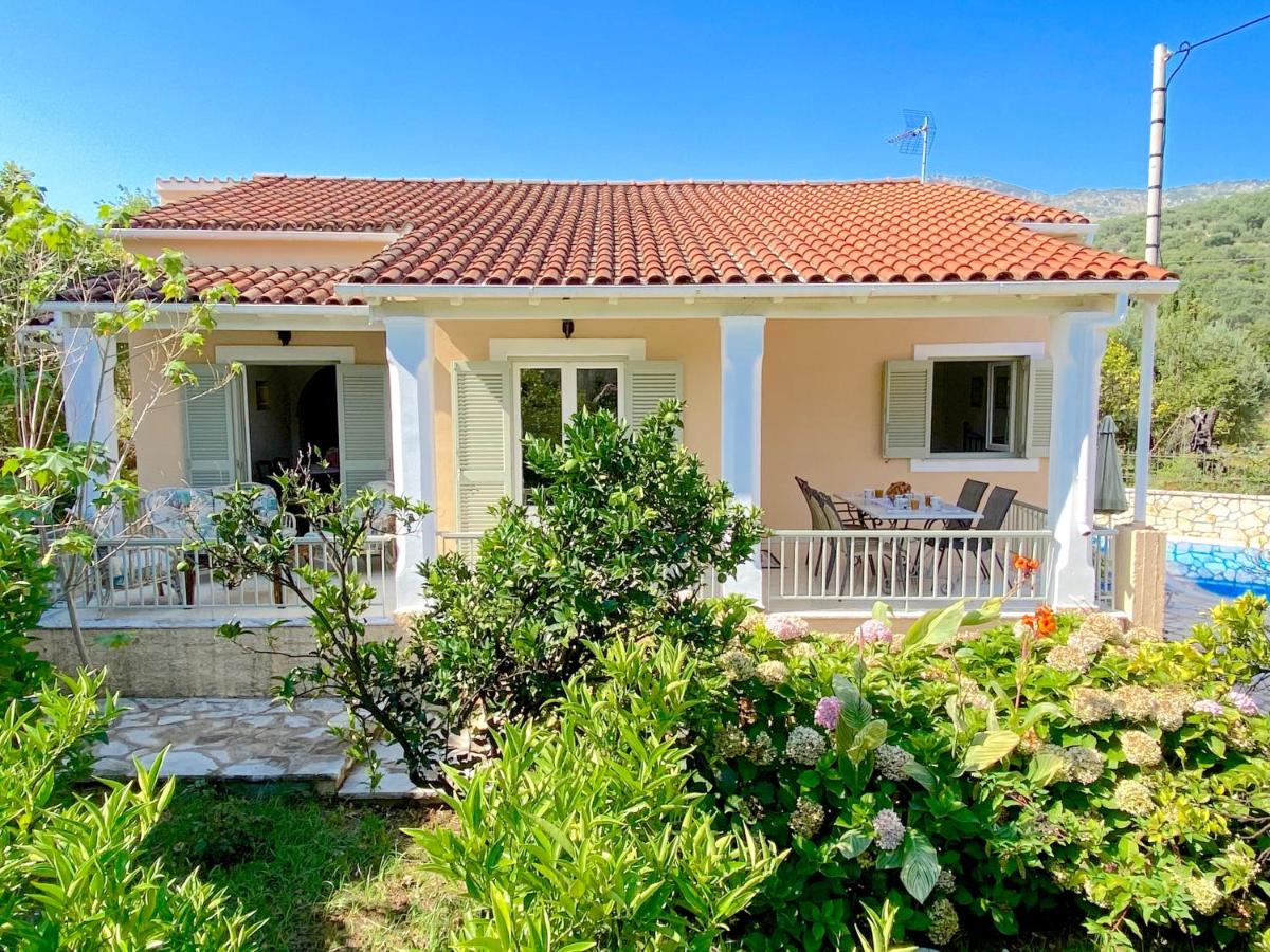 Villa Olga Kassiopi with private pool by DadoVillas - Housity