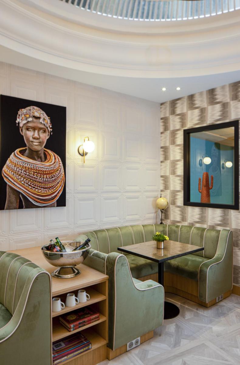 Coin salon dans l'établissement Hotel Phileas Lazare & Spa - Opera