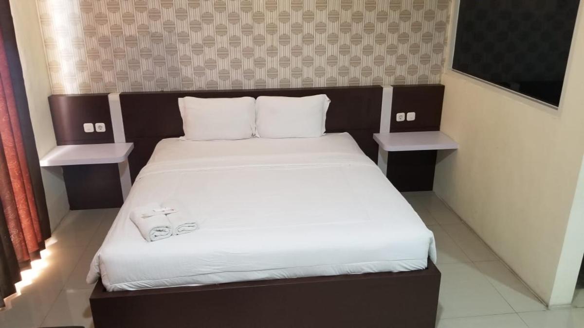 Suitetrails - Jember City Hotel