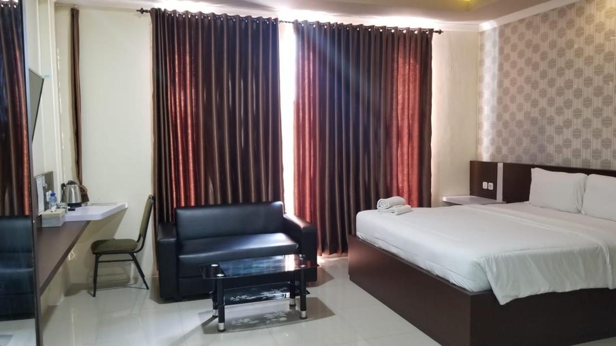 Suitetrails - Jember City Hotel