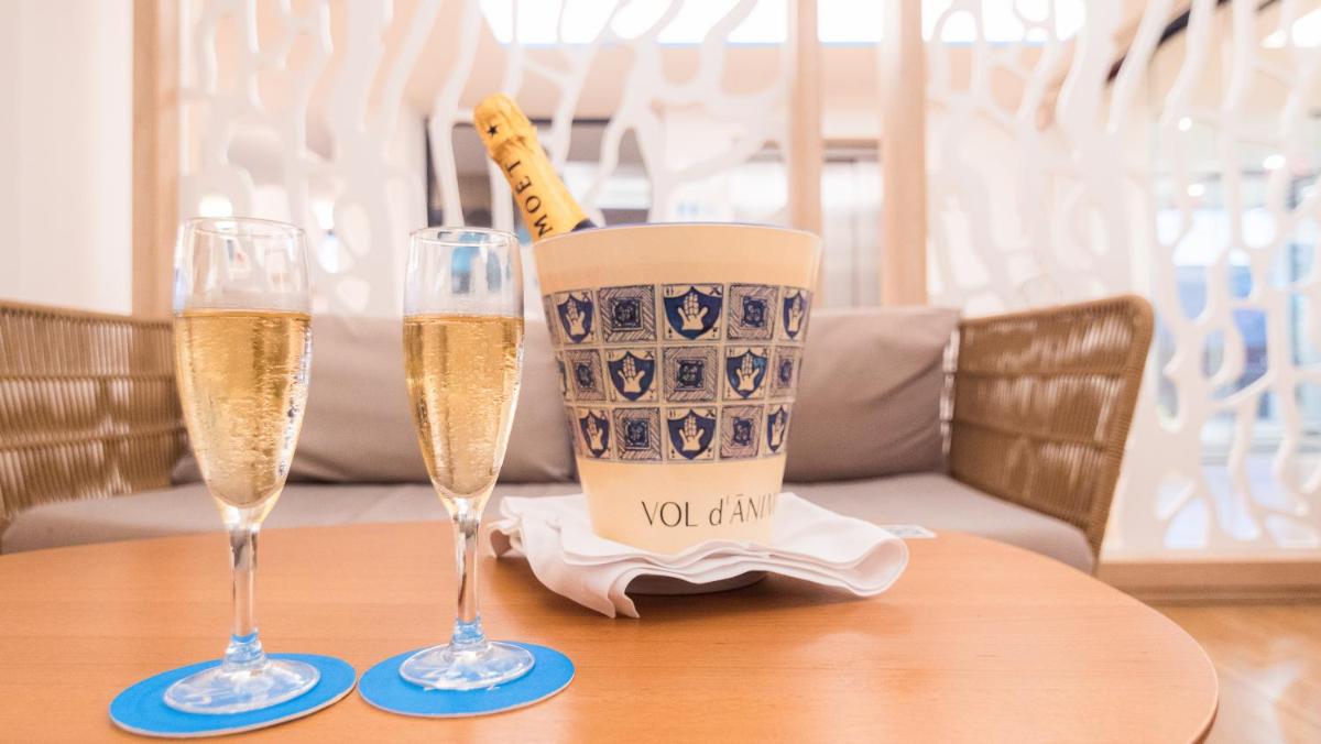 Bebidas en Hotel Negresco - Adults Only