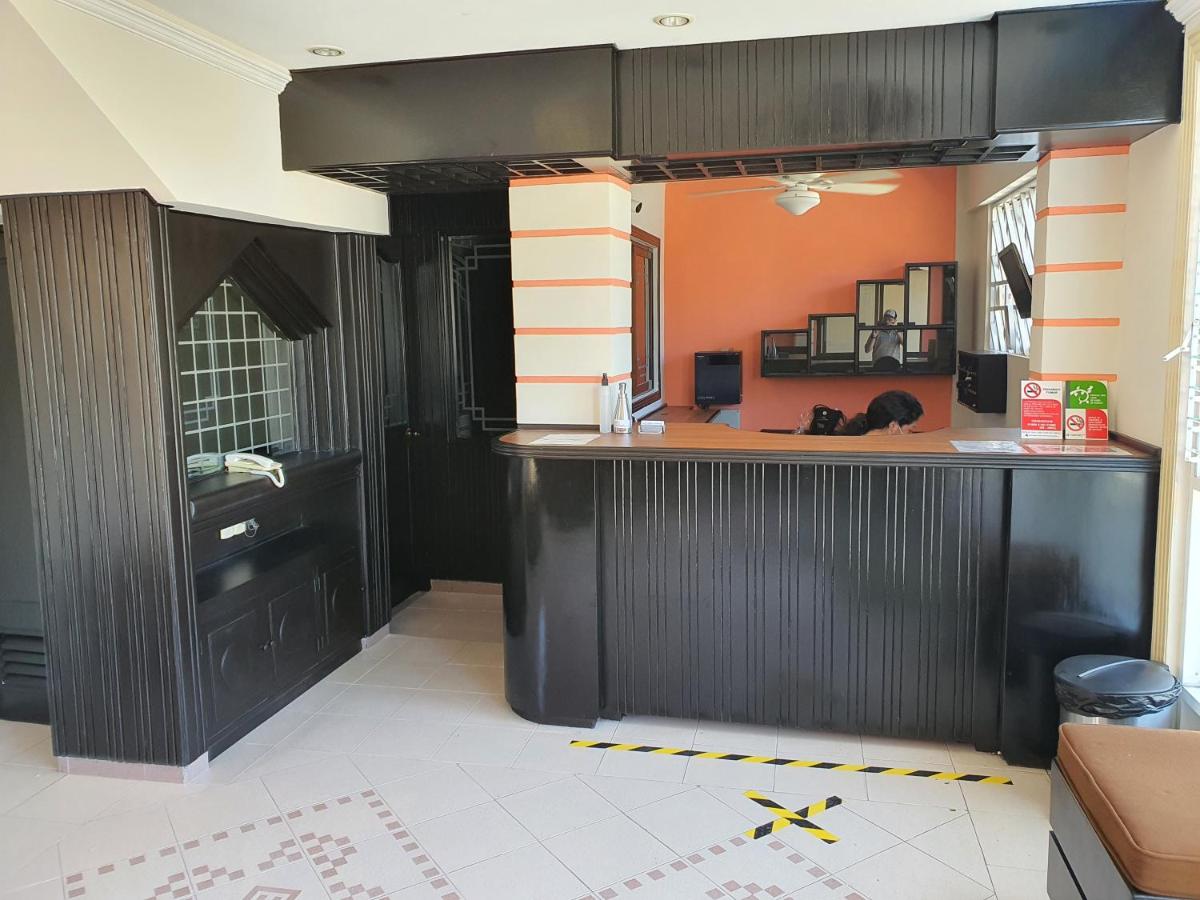 Hotel Atlantico a 150 mts de Playa Martí - Hizvo