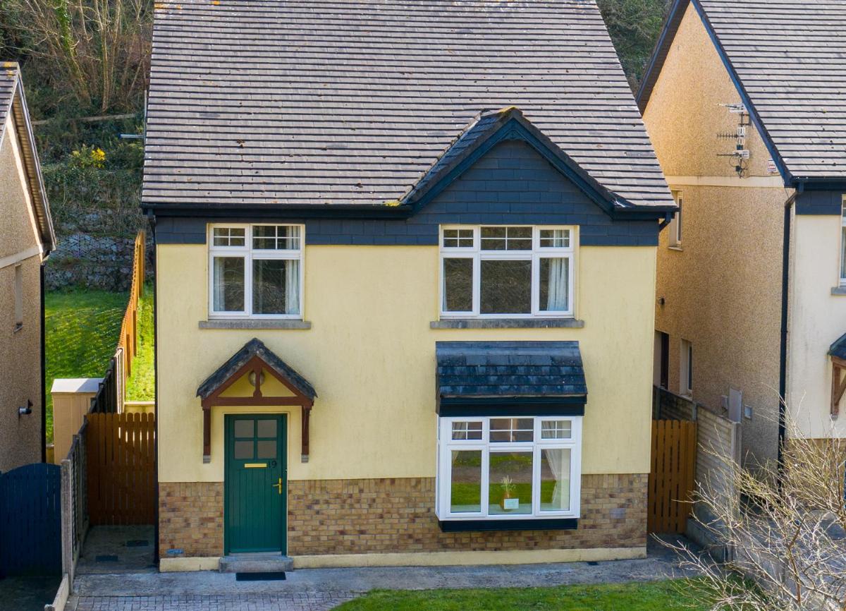 Fishermans Grove 3 Bed - Housity