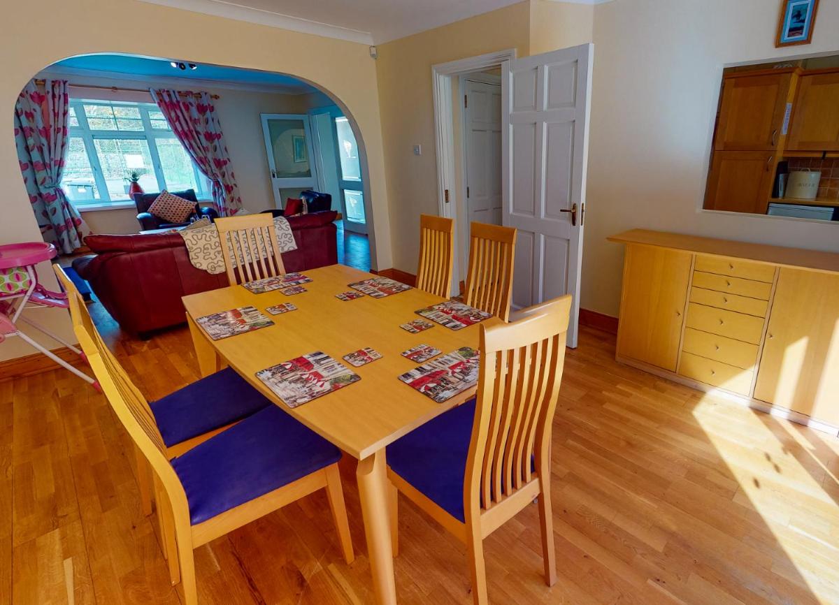 Fishermans Grove 3 Bed - Housity