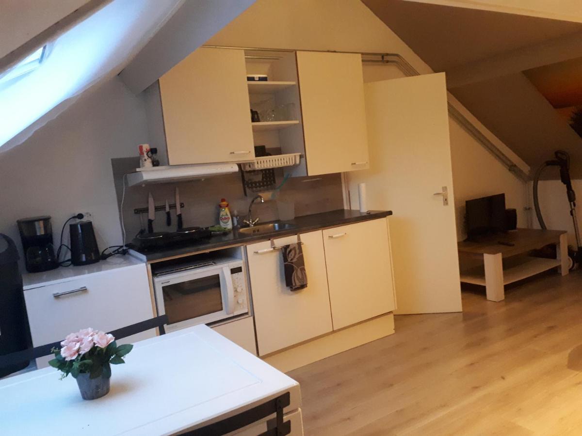 Studio vlak bij het strand - Housity