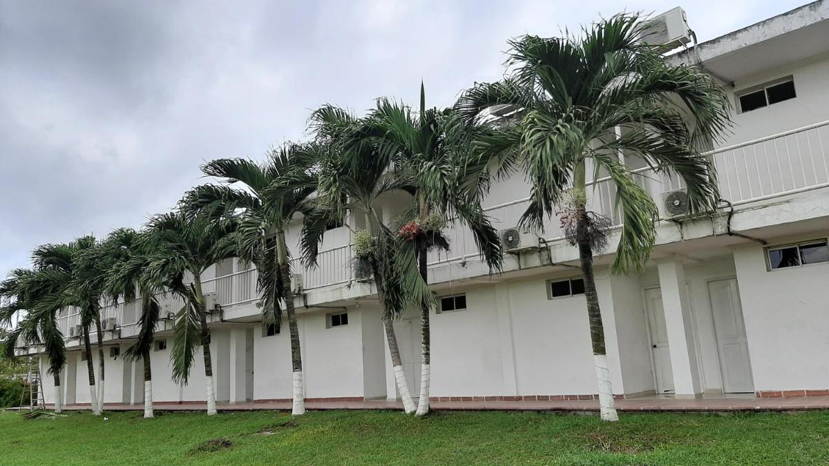 Hotel parador tropical - Housity