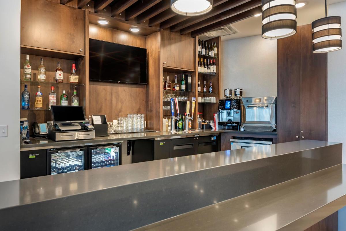 Hyatt Place Indianapolis Carmel - Housity