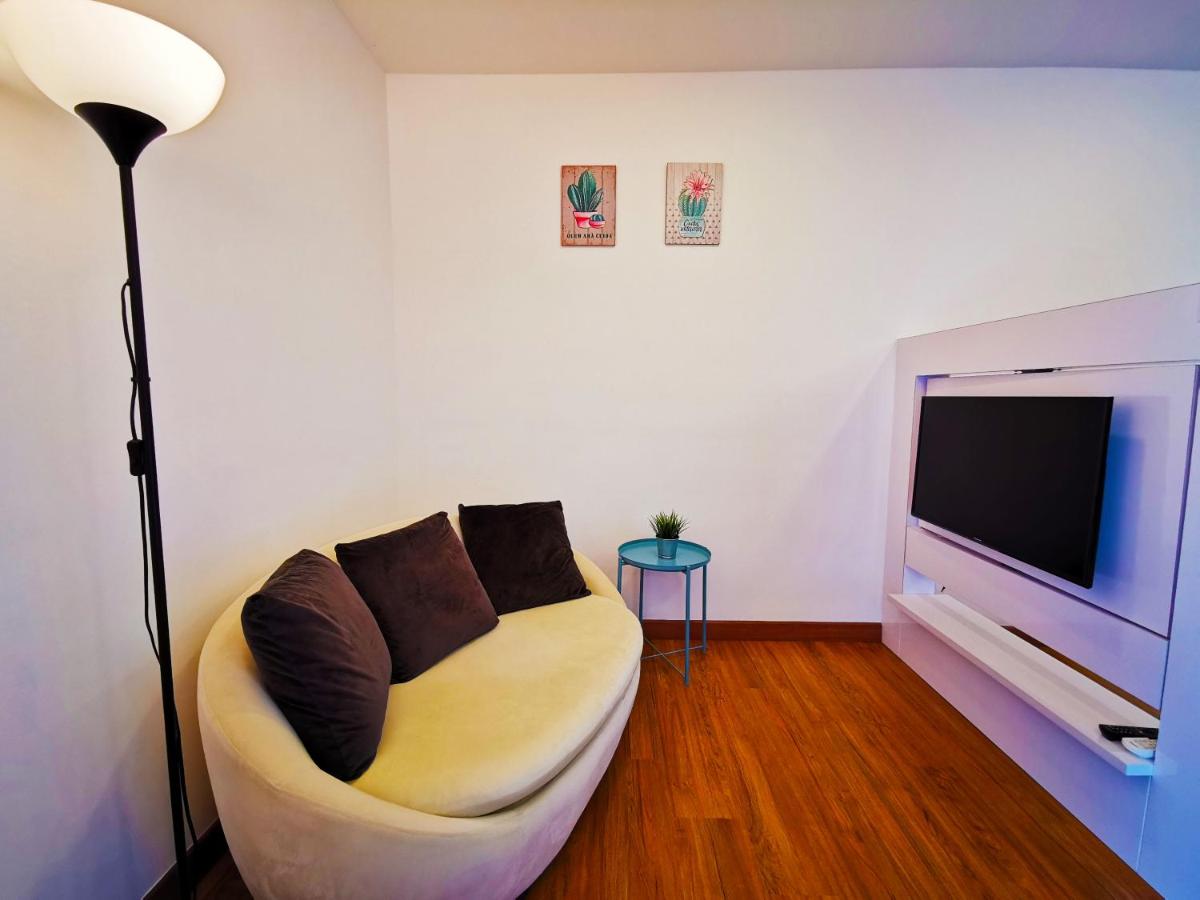 Simfoni Level 39 Superior Designer Studio with 100mbps WiFi & Netflix - Housity