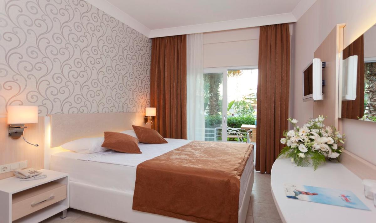 Club Mermaid Village - Housity
