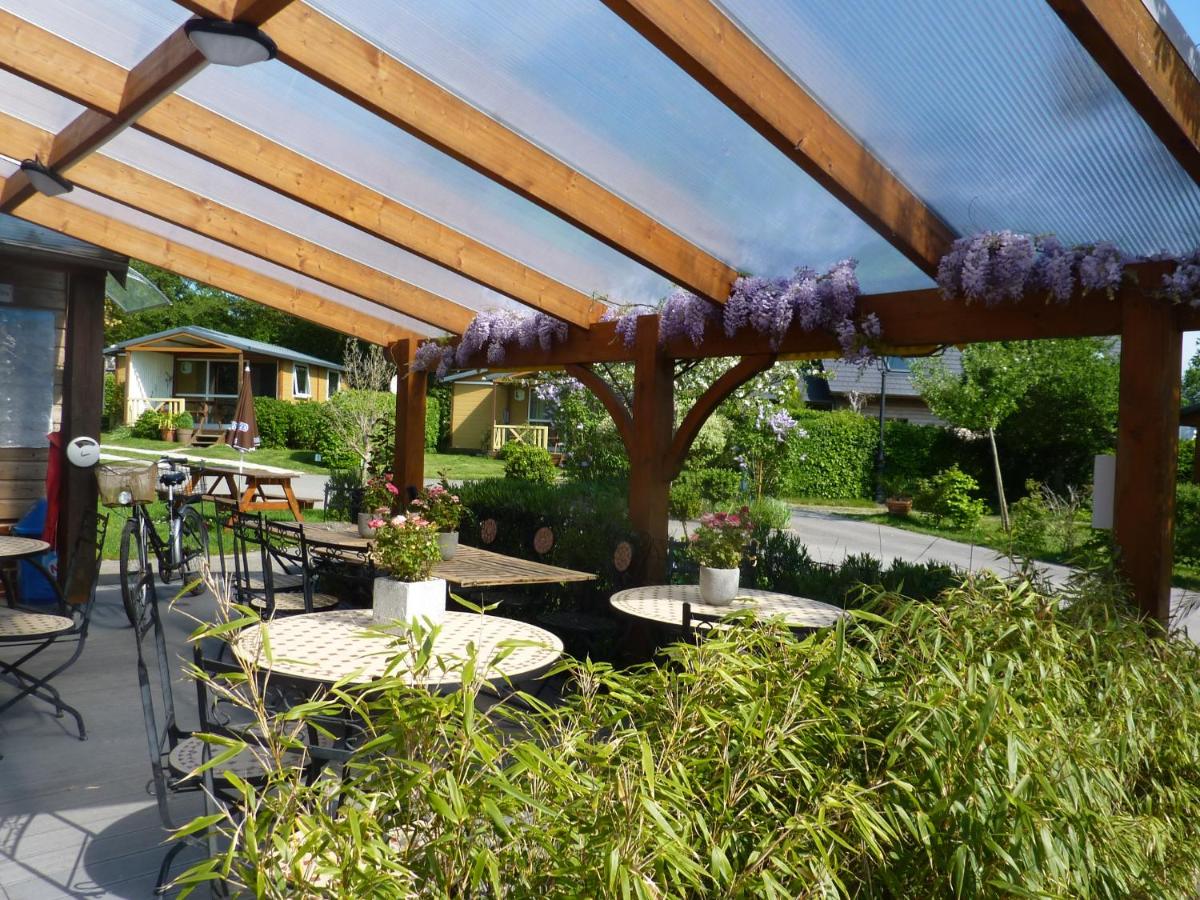 Camping Pommiers des Trois Pays - Housity