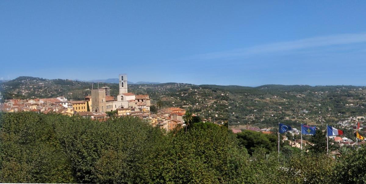 Hotel Panorama - Housity
