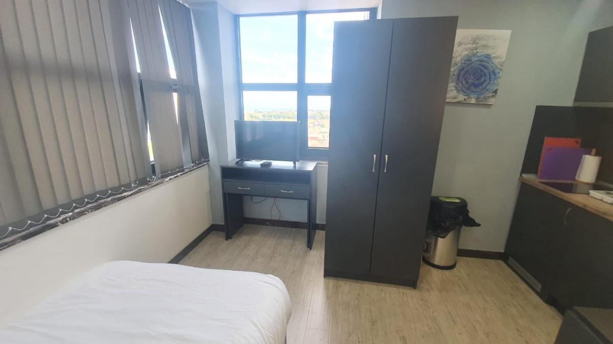 City Centre Corporate Studio Apartments - Housity