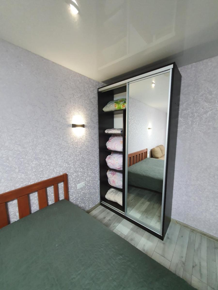 Suitetrails - Apartment on Tarkovskogo 2