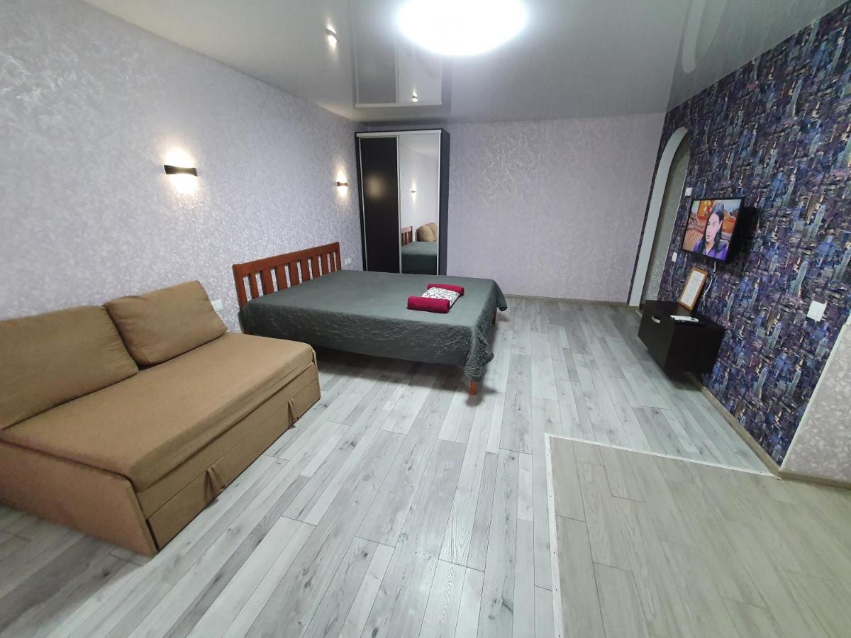 Suitetrails - Apartment on Tarkovskogo 2