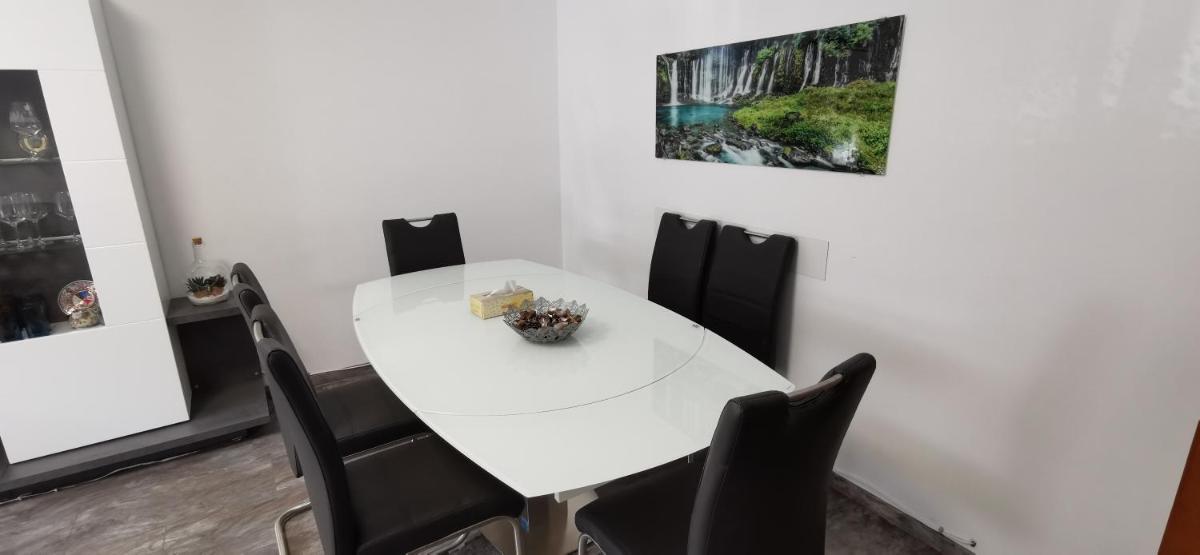 3 Zimmer Wohnung Köln-Hürth - Housity