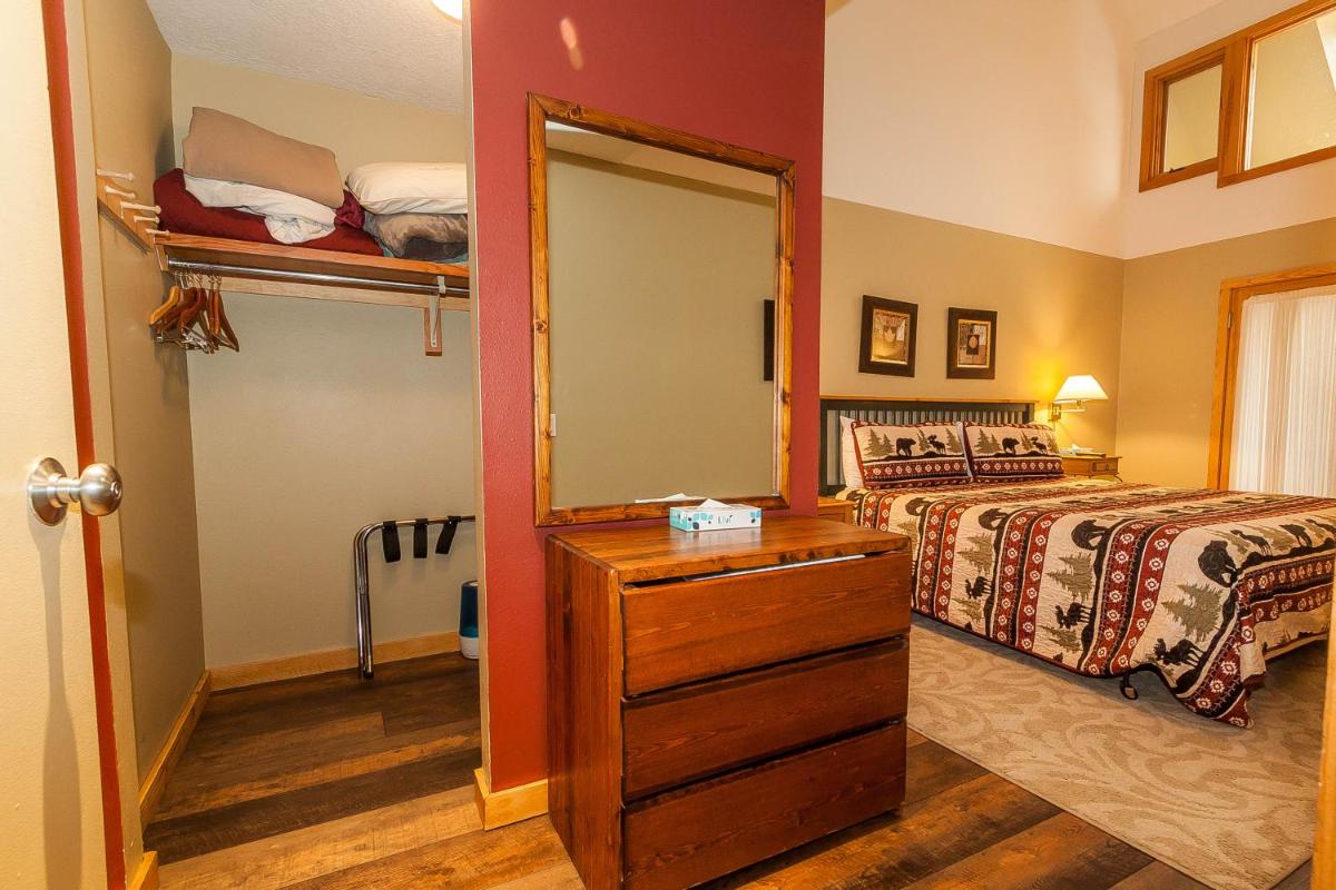 Pines by Summit County Mountain Retreats - Housity